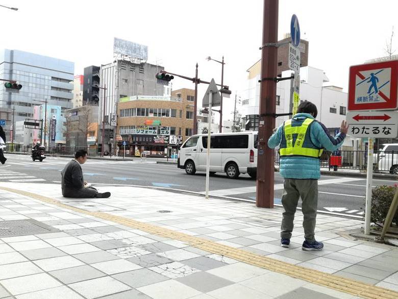 「表現未満、」とは